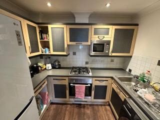 Whole Flat Tooting Broadway - 7