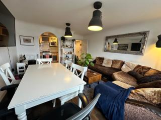 Whole Flat Tooting Broadway - 3