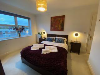 Whole Flat Tooting Broadway - 1