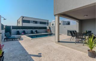 Stunning Home In Vrsi With Wifi - Vrsi - 9