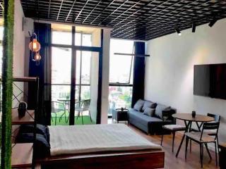 Cozy Studio with Sea&Cliff Views - Batumi - 1