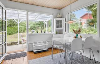 2 Bedroom Cozy Home In Allinge - 2