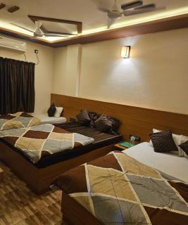 Hotel Sai Dakshina Inn & The Fern Restaurant - Shirdi - 6