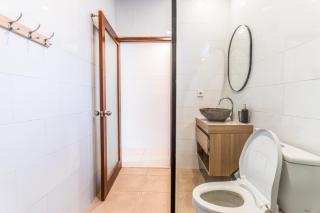 Few Mins Walk To Cafes & Beach Bb Guesthouse 1 - Canggu - 2