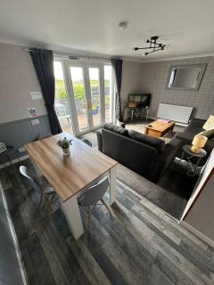 Self Catering Spacious 2 Bed Apartment with sea views - South Erradale - 9
