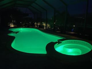 Special Offer Villa Felicity by CoralVilla - pool, river access - Cape Coral - 2