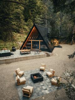 The Cozy Chalet - 1