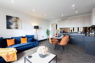 4 Bed Penthouse On Street Parking - Brighton & Hove - 0