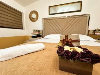 Golden Escape - Charming Studio in Prime Location - Craiova - 2