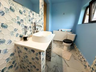 Golden Escape - Charming Studio in Prime Location - Craiova - 5