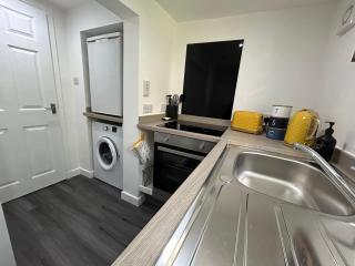 Flat 2a - Modern Flat Close to City Centre Ideal for Couples - Inverness - 2