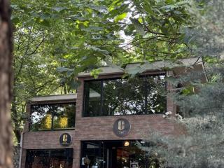 M2 Complex Spacious Apartment 2 on Kazbegi Avenue 25 in City Center - Tbilisi - 6