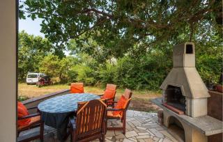 Awesome Apartment In Medulin With Wifi - 9