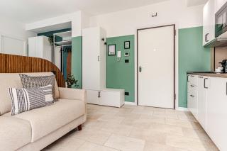 Japandi Apartment, Zona Porto Livorno con Balcone e Jacuzzi Idromassaggio - Livorno - 3