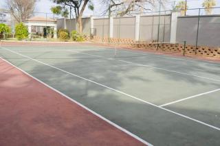 Two bedroom apartment in Sandton 2,5km from Sandton city - 6