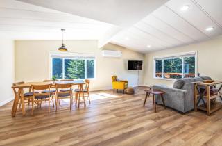 Orchard Haven Guest House home - Lyle - 6
