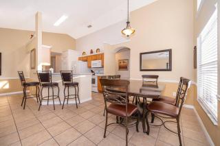 Lesa's Disney Vacation Home - 5