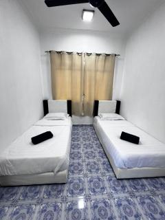 K-Villa Homestay Tuaran - - 2
