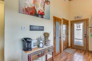 Medicine Park Cottage Walk to Lake Lawtonka! - 1