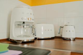 Modernes Apartment mit Balkon und Stellplatz - 1