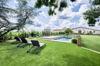 NEW! 5 star classified Deluxe Wine Estate - 5