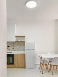 Lulu Apartments - Golem - 8