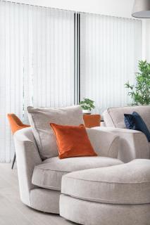 Modern Flat with Parking - Last Min Deals Available - 7