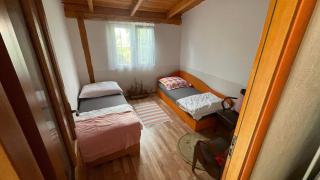 Chalupa pri Váhu - 2