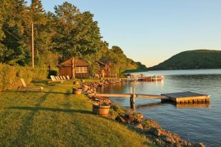 Stunning Warren Lakefront Home Deck, Grill, Sauna - Warren - 9