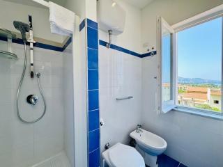 YourHome - La Famiglia Apartment - Meta - 8