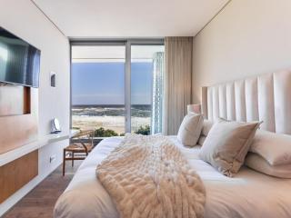 Beachfront Bliss - Cape Town - 9