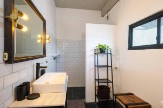 Stylish Tropical Apartment by Pura Homes - Canggu - 5