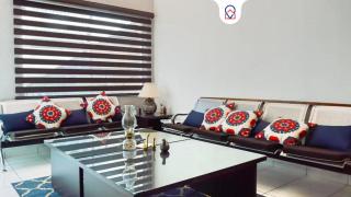 GDL Home with Roof Ideal for Groups & Families - 1