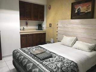 GDL Home with Roof Ideal for Groups & Families - 5