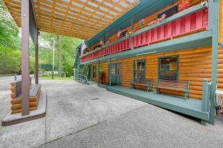6 Mi to Town: Robbinsville Apt w/ Deck & Grill - 8