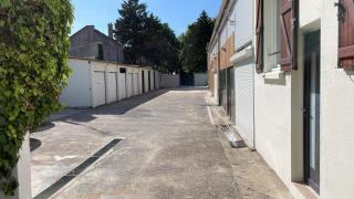 Apparemment lumineux - Pierrefitte-sur-Seine - 1