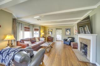 Tulsa Home with Yard 5 Mi to Downtown! - 6