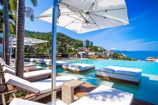 Iconic Rooftop, Bar and Gym, Luxe 2 BR at Soho PV - 0