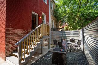 Stunning Renovated DC Home - 7