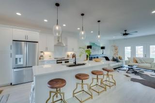 Luxurious 3 BR Distillery District Townhouse - Lexington - 0