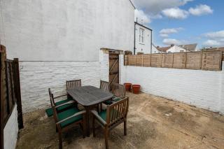 Francis House - 6