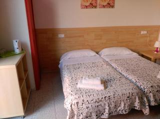 Hostal River - Barcelona - 1