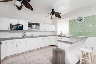 Casa Mariposa - Hilltop home with Pool and Rooftop - - 5