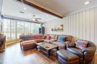 Lavish World of Tennis - Lakeway - 3