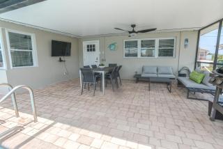 House With A Boat - Boat, Heated Pool, Kayaks - Port Charlotte - 6