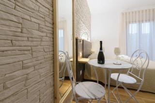 Chalet n5 Guest House - 1