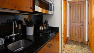 1117 Lodge At Spruce Peak Ski In Ski In Ski Out King Studio - Stowe - 3