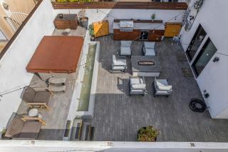 Private Beachside Home with HotTub - Carlsbad - 7