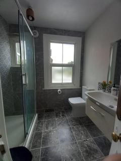 Sunshine - Hendon - 4