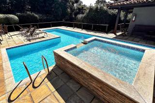 Casa com piscina a 600m da Rua das Pedras - 9